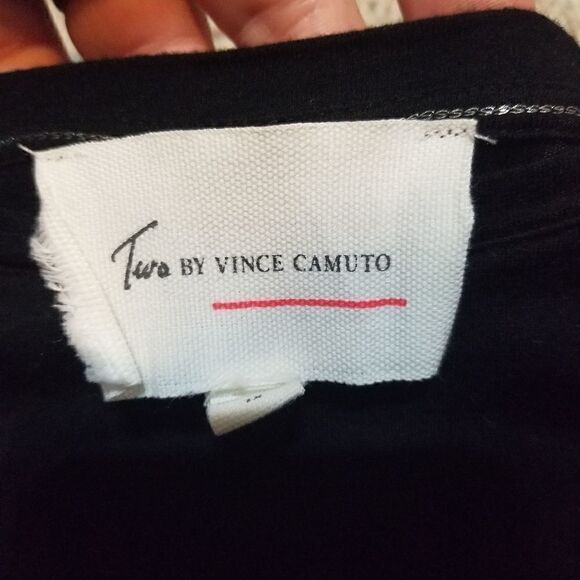 Two by Vince Camuto 3/4 length sleeve long black blouse - Picture 4 of 7